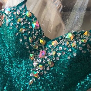 GORGEOUS TEAL PROM DRESS